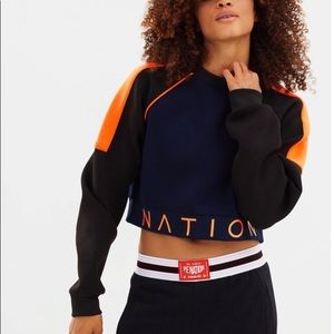 Crop sweatshirt
